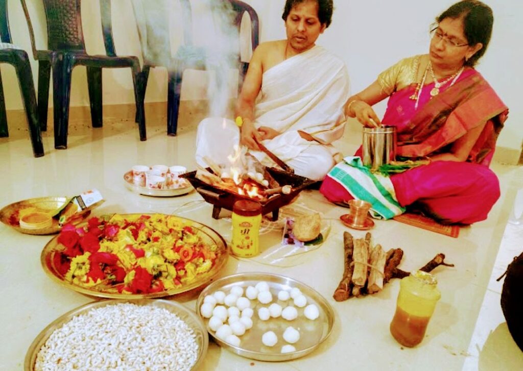 Sri Durga Homam Telugu Pandits In Bangalore Pujari For Puja Near Me Andhra Purohits In 2075